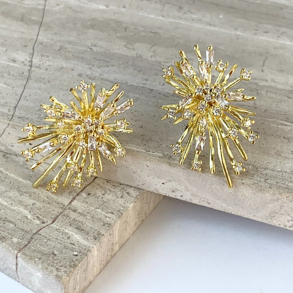 NEW~ Anthropologie Crystal Starburst Earrings - Picture 6 of 7
